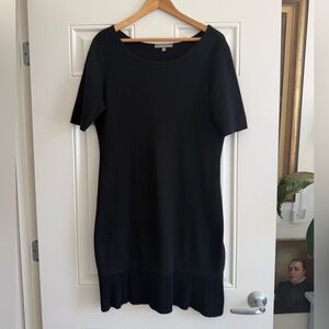 Neiman Marcus Black Short-Sleeve Midi cashmere Dress